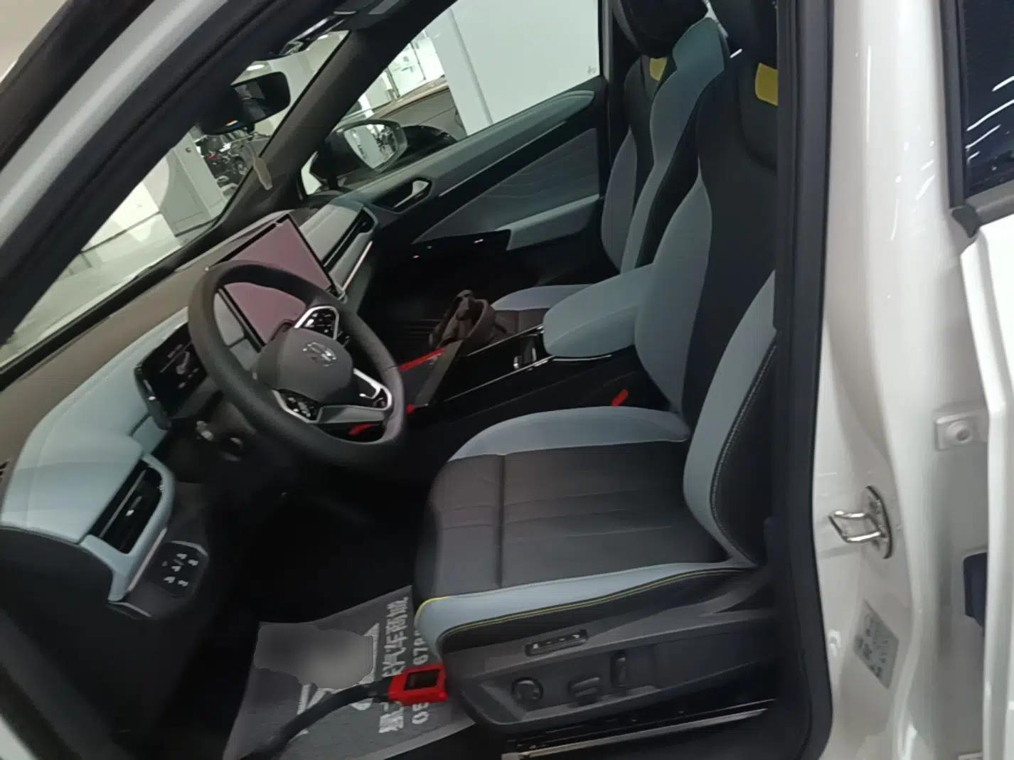 Volkswagen ID.4 X 2025 Revised Version Smart Edition Outstanding Grade — миниатюра 17