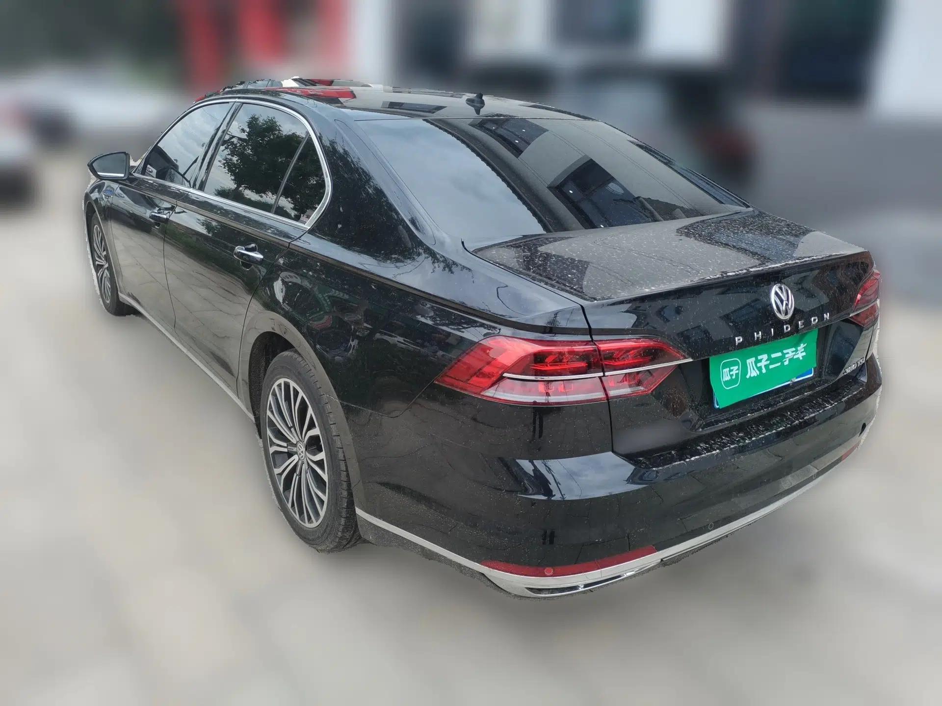 Volkswagen Phideon 2016 380TSI Two-Wheel-Drive Supreme Edition — миниатюра 4