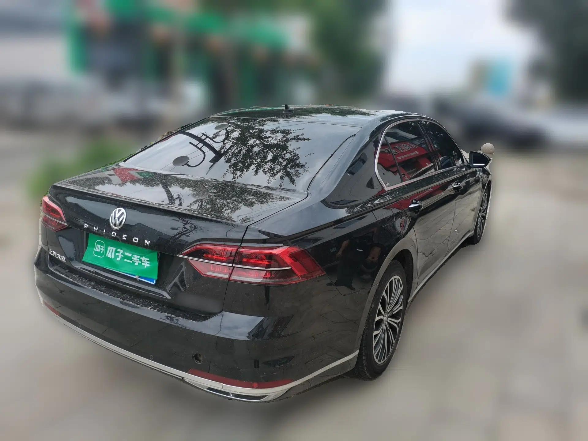 Volkswagen Phideon 2016 380TSI Two-Wheel-Drive Supreme Edition — миниатюра 6