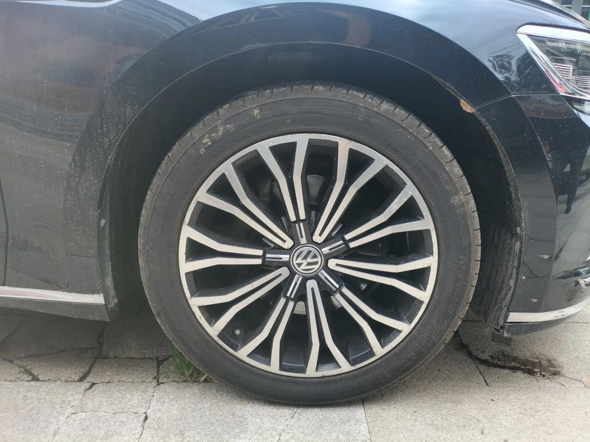 Volkswagen Phideon 2016 380TSI Two-Wheel-Drive Supreme Edition — миниатюра 8
