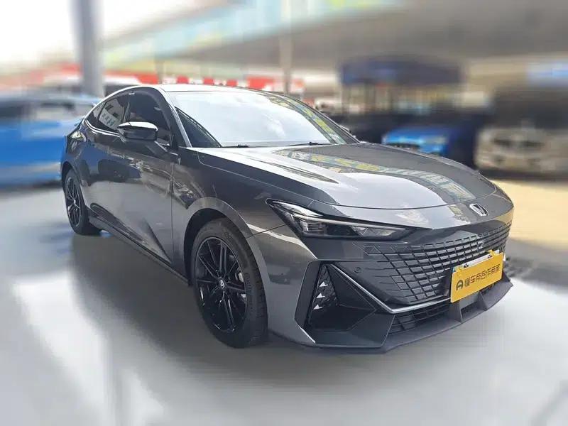 Changan UNI-V 2024 1.5T High-Performance Edition — миниатюра 3