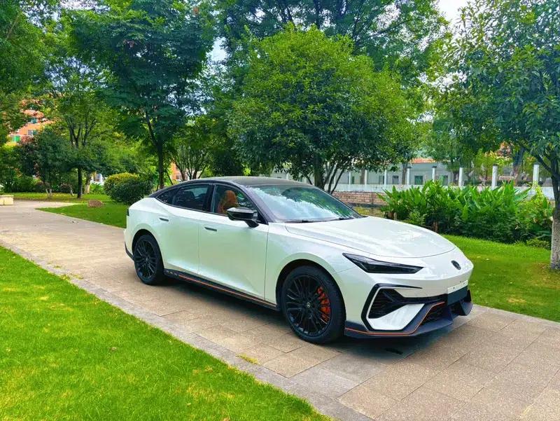 Changan UNI-V 2025 Model, Third Generation, 2.0T Sport Edition — миниатюра 3
