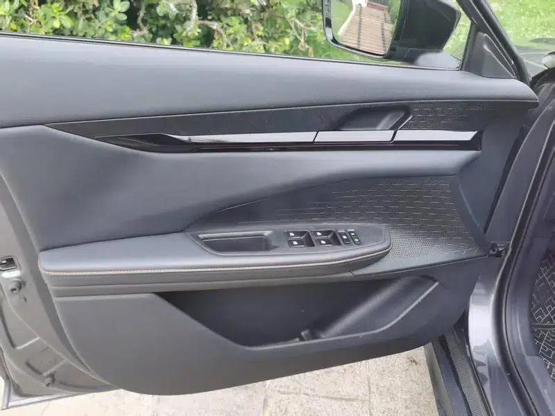 Changan UNI-V 2024 1.5T Premium Edition — миниатюра 11