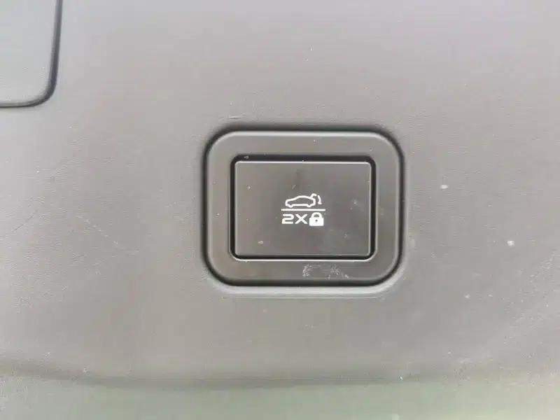 Changan UNI-V 2024 1.5T Premium Edition — миниатюра 12