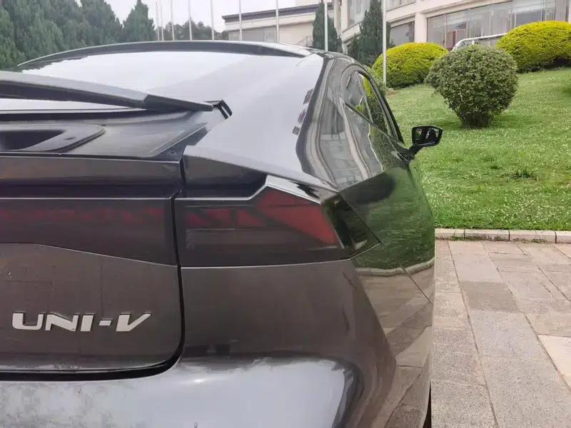 Changan UNI-V 2024 1.5T Premium Edition — миниатюра 13