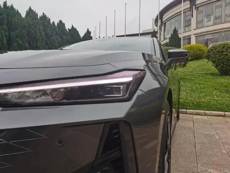 Changan UNI-V 2024 1.5T Premium Edition — миниатюра 9