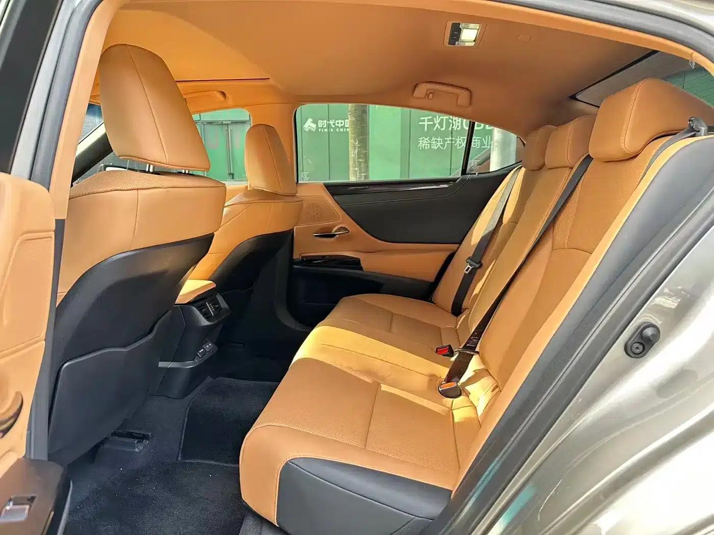 Lexus ES 2023 200 Premium Edition — миниатюра 11