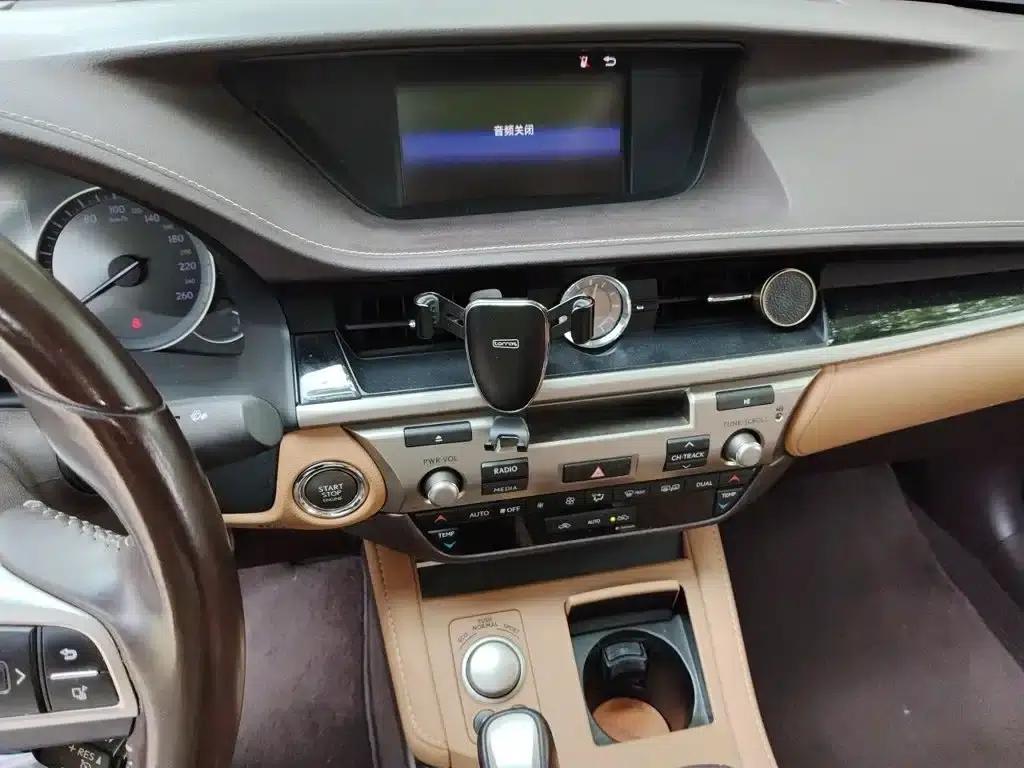 Lexus ES 2015 200 Elite Edition — миниатюра 6