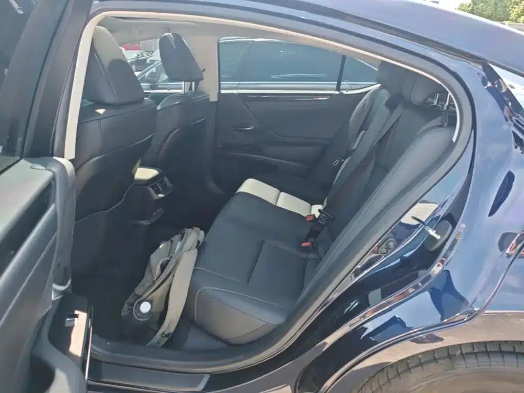 Lexus ES 2023 200 Premium Edition — миниатюра 17