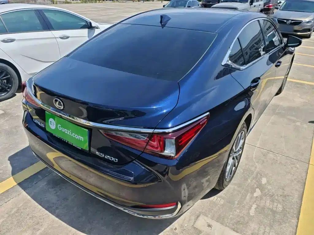 Lexus ES 2023 200 Premium Edition — миниатюра 7