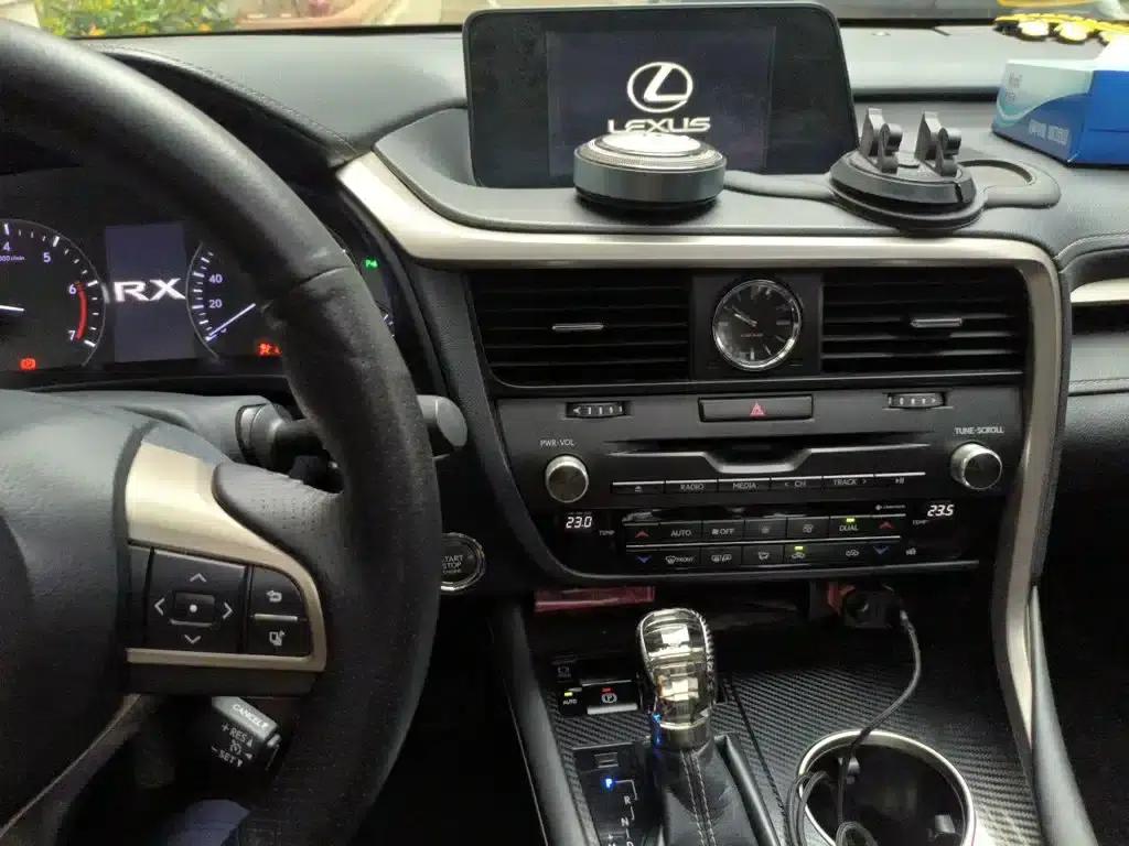 Lexus RX 2016 300 2WD Elite Edition (China V Emission Standard) — миниатюра 14