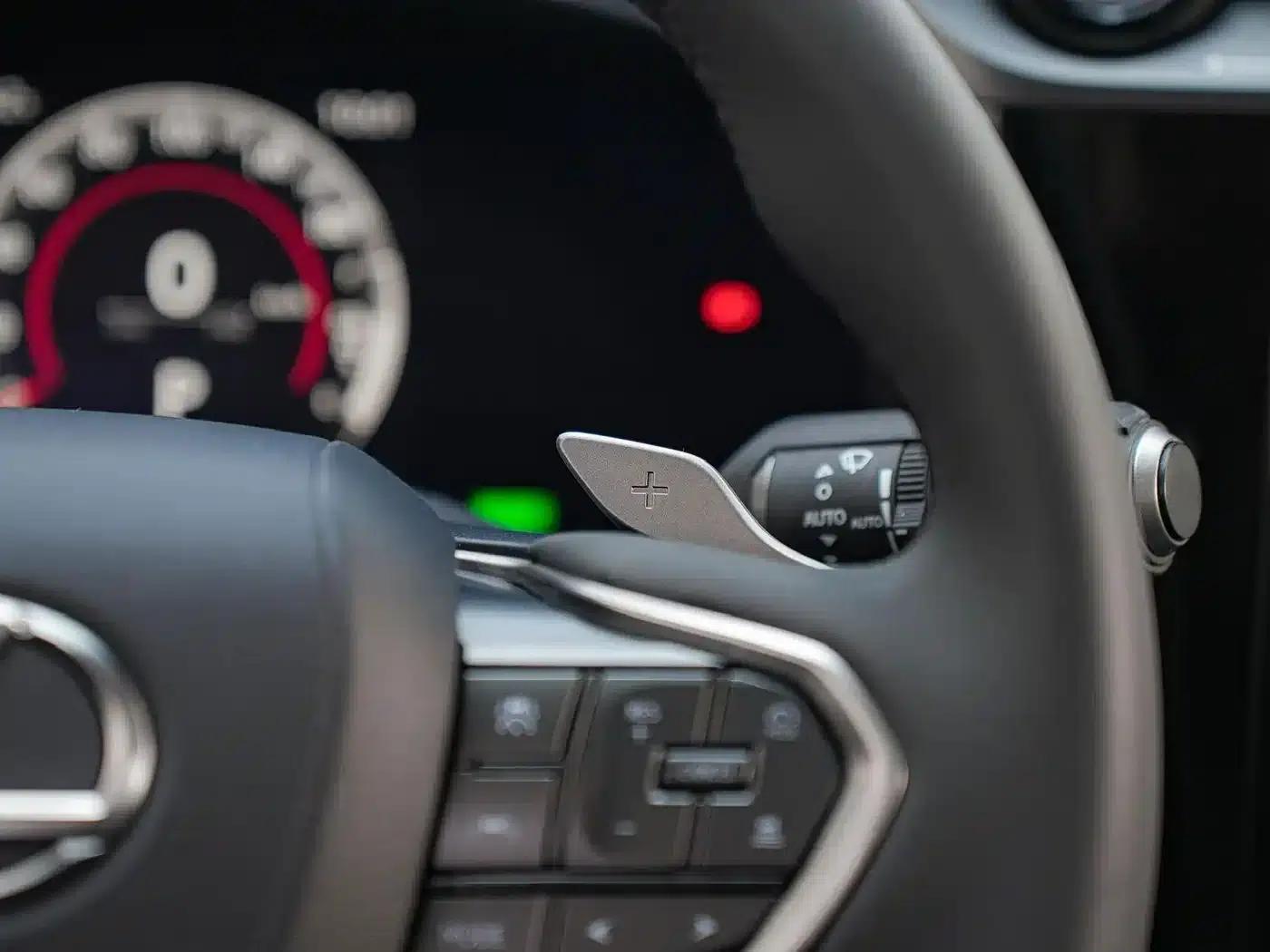 Lexus RZ 2023 450e AWD Luxury Edition — миниатюра 20