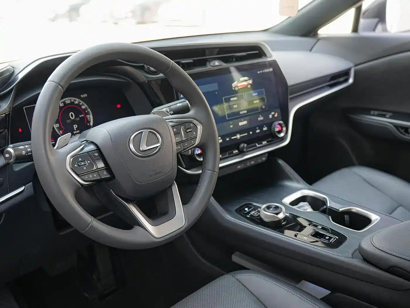 Lexus RZ 2023 450e AWD Luxury Edition — миниатюра 8