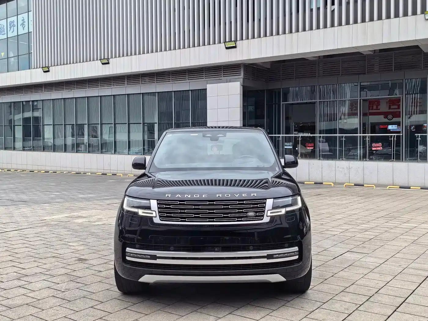 Range Rover 2023 3.0 L6 400PS Grand Long Wheelbase — миниатюра 2