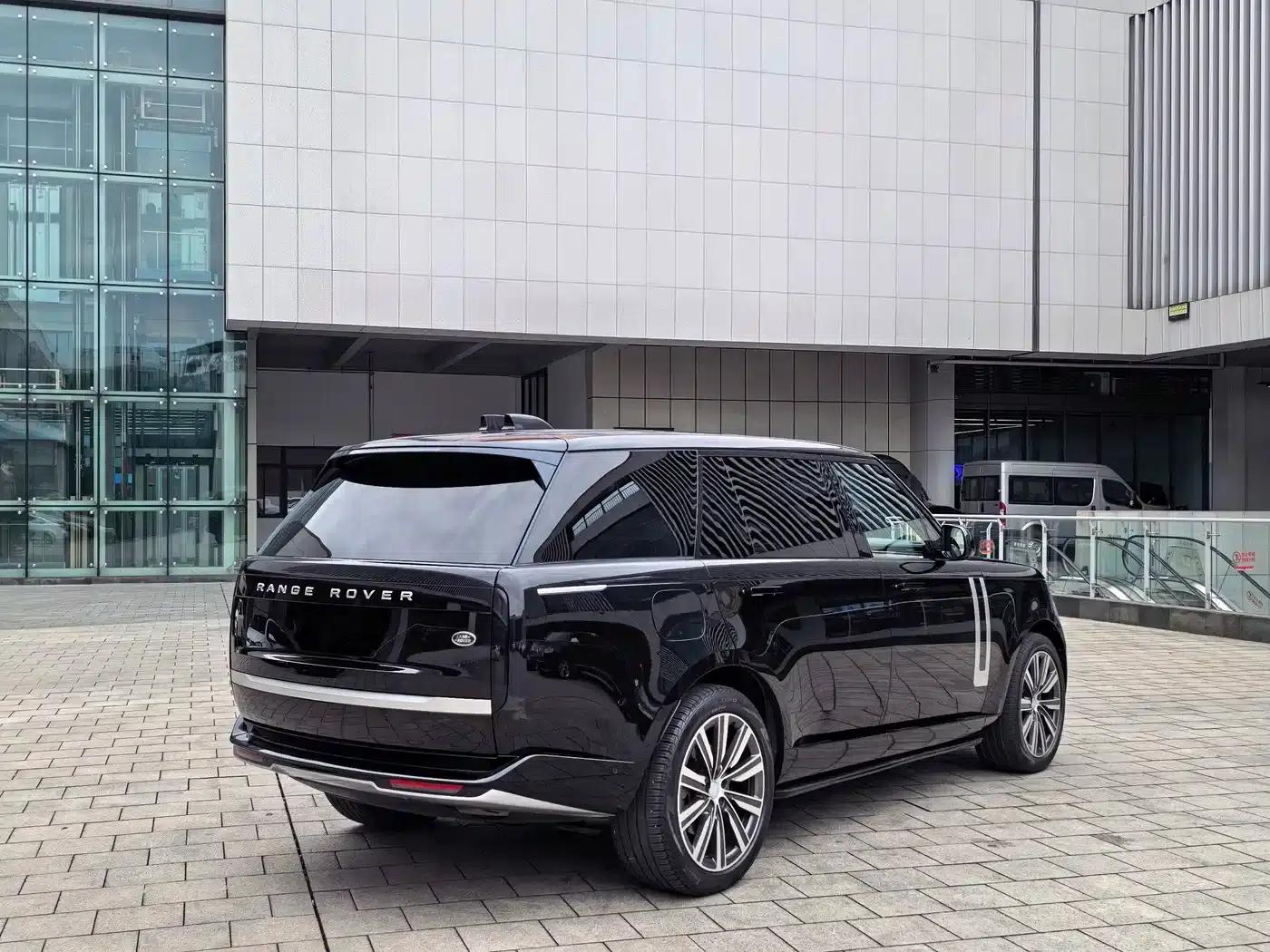 Range Rover 2023 3.0 L6 400PS Grand Long Wheelbase — миниатюра 21