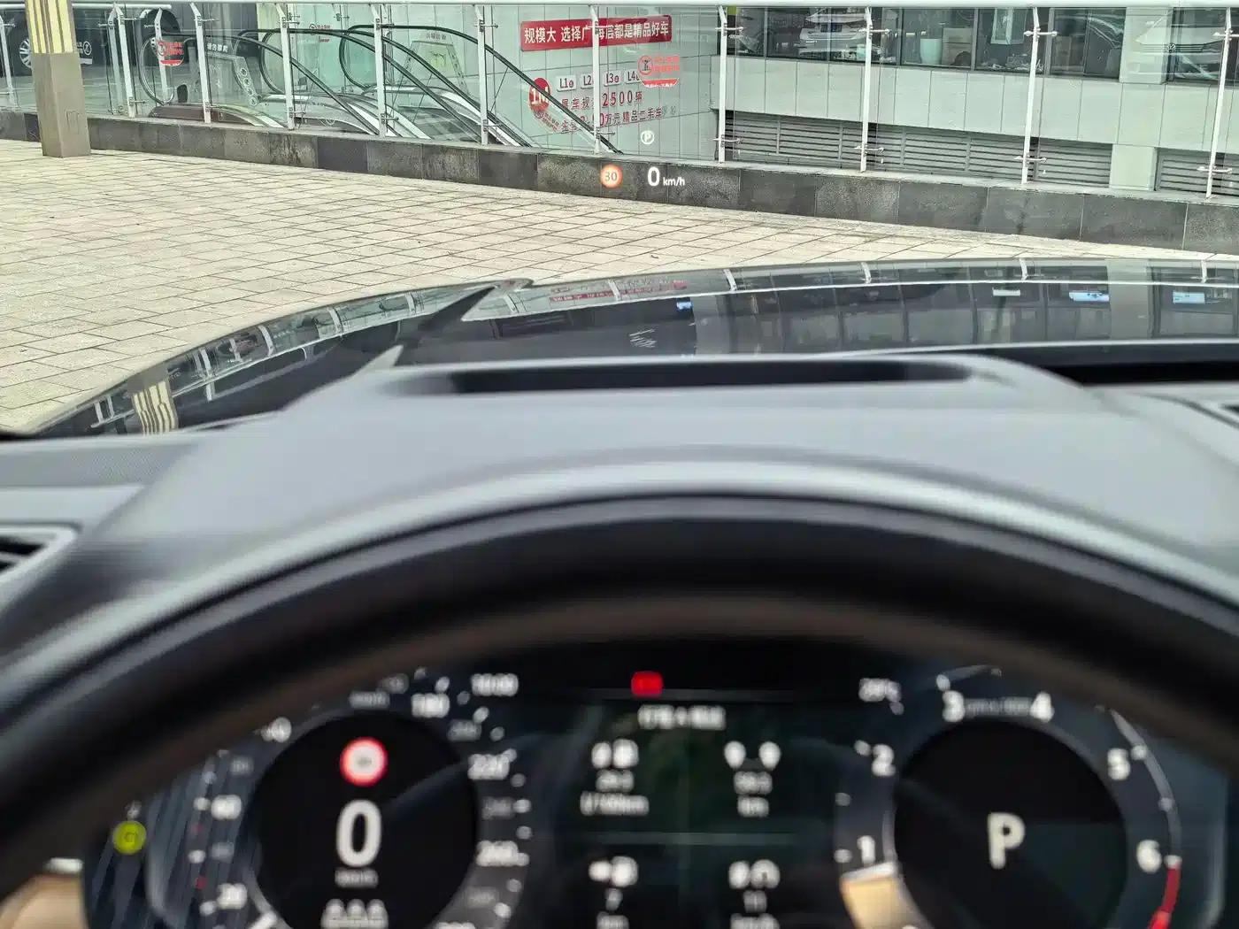 Range Rover 2023 3.0 L6 400PS Grand Long Wheelbase — миниатюра 10