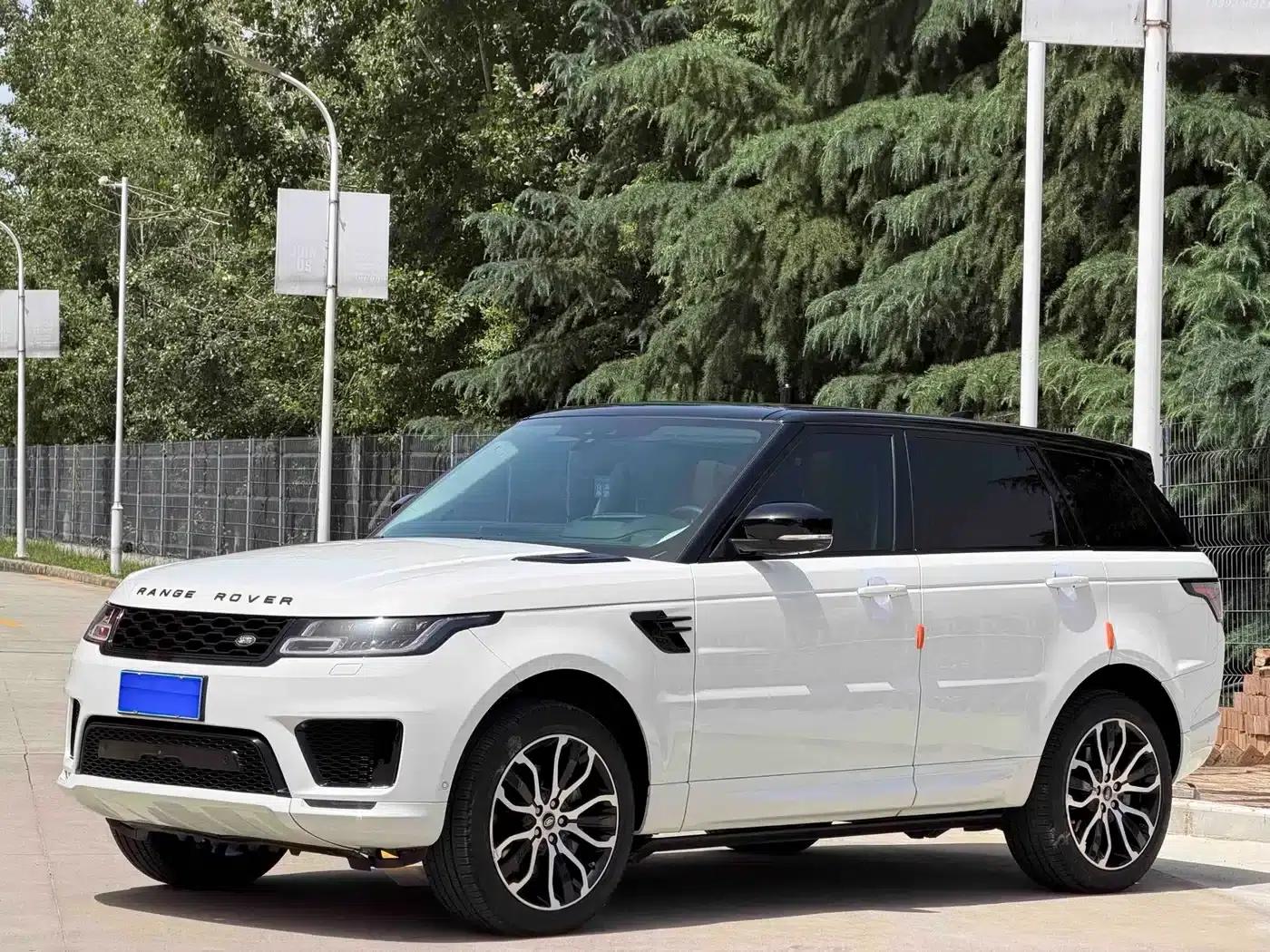 Range Rover Sport 2021 3.0 L6 Black Edition — миниатюра 1