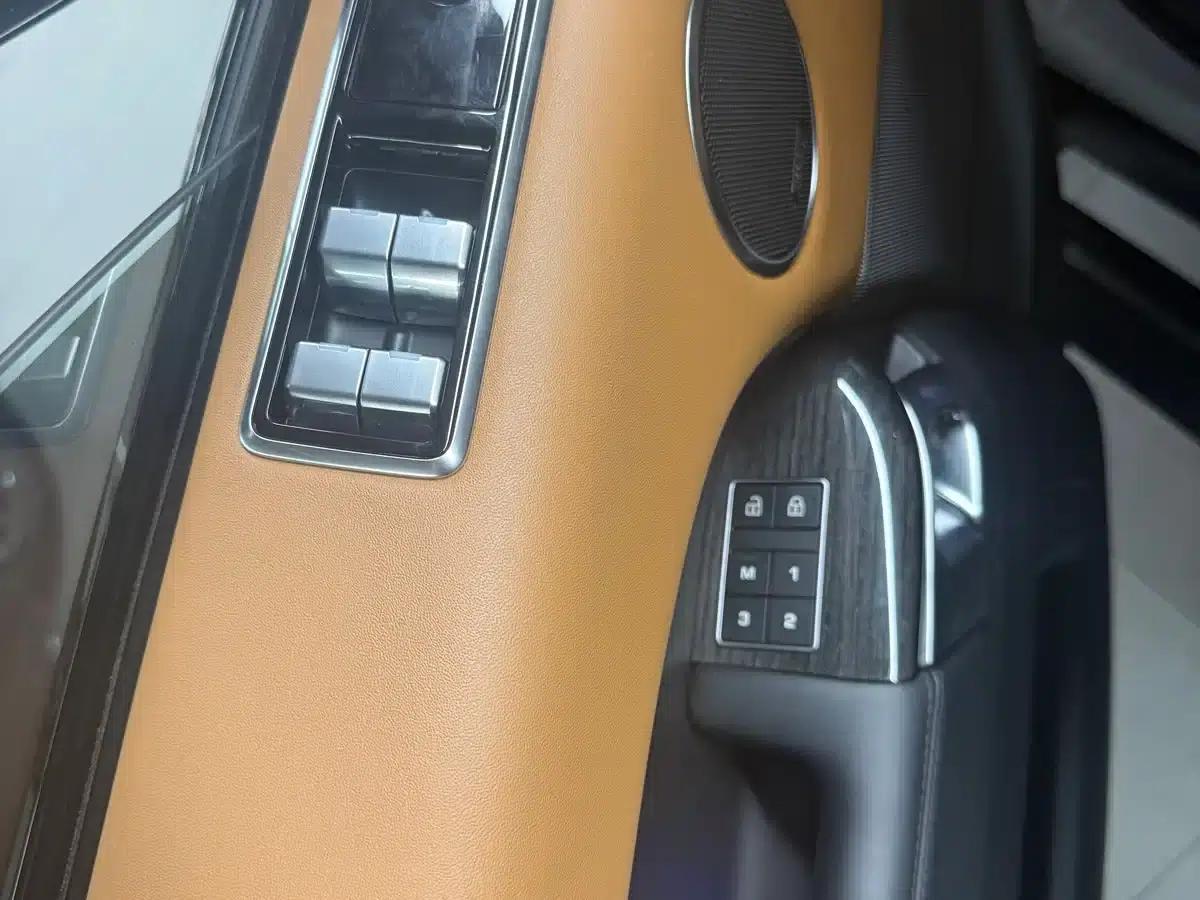 Range Rover Sport 2021 3.0 L6 Black Edition — миниатюра 7