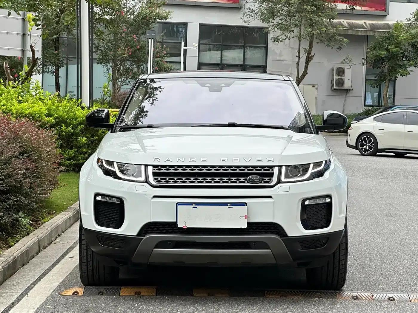 Range Rover Evoque 2018 240PS SE Smart Edition — миниатюра 2