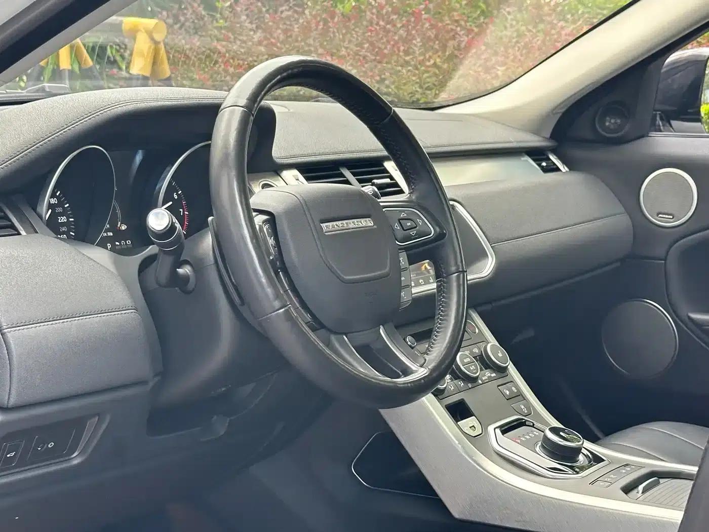 Range Rover Evoque 2018 240PS SE Smart Edition — миниатюра 6