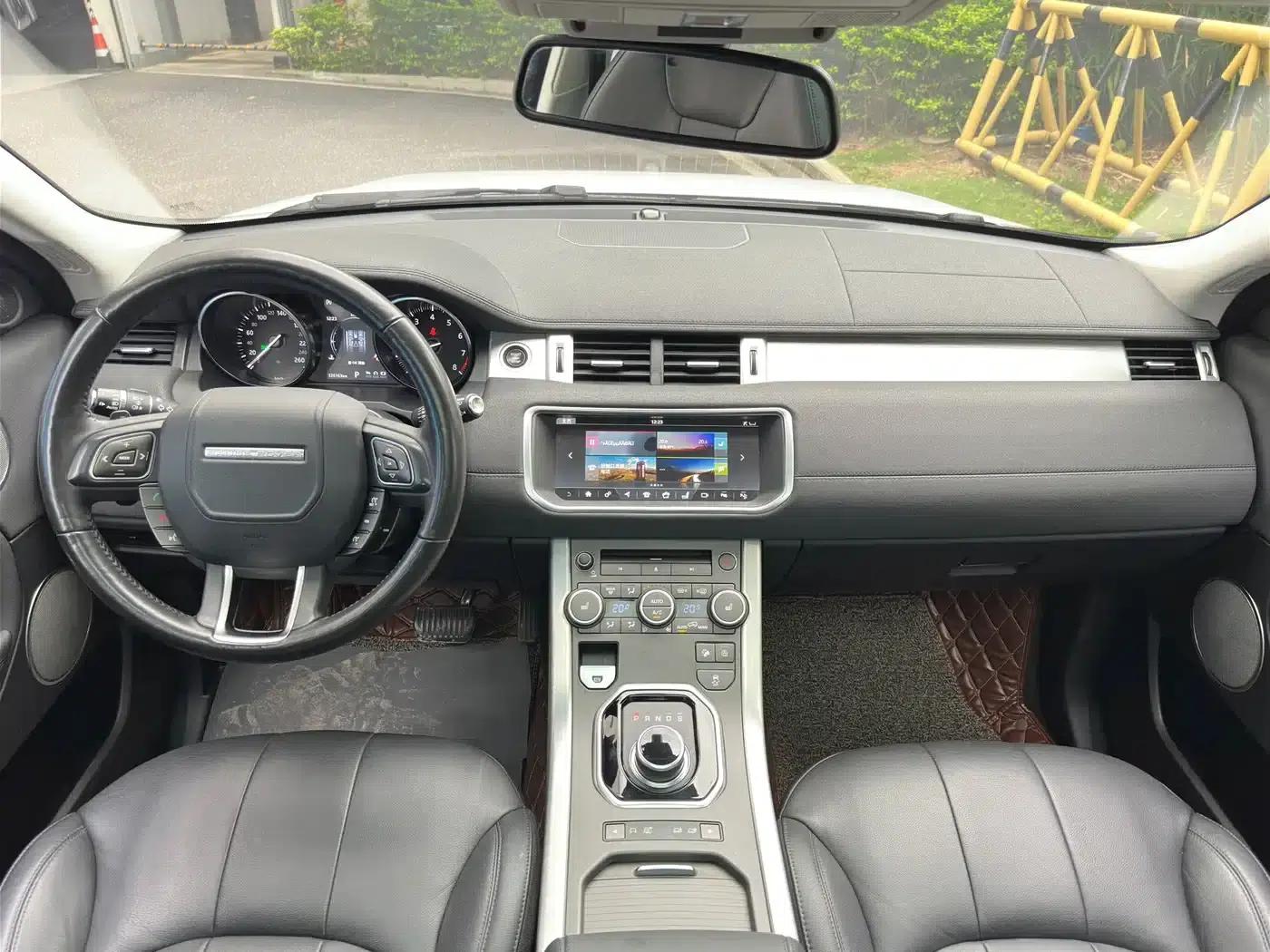 Range Rover Evoque 2018 240PS SE Smart Edition — миниатюра 8