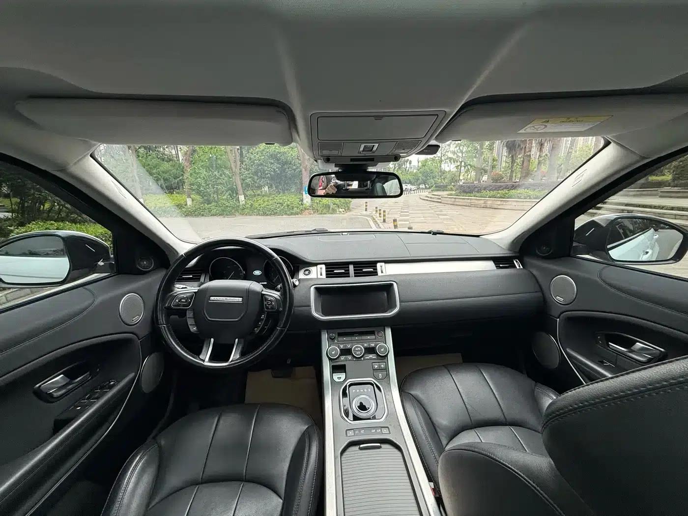 Range Rover Evoque 2018 240PS SE Smart Edition — миниатюра 9