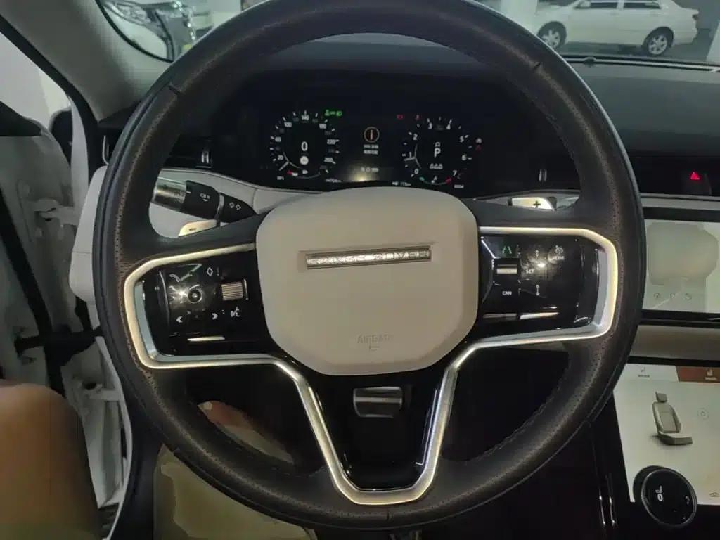Range Rover Evoque 2022 Model: Evoque L 249PS R-Dynamic HSE Luxury Edition — миниатюра 11