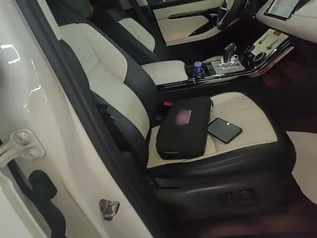Range Rover Evoque 2022 Model: Evoque L 249PS R-Dynamic HSE Luxury Edition — миниатюра 25