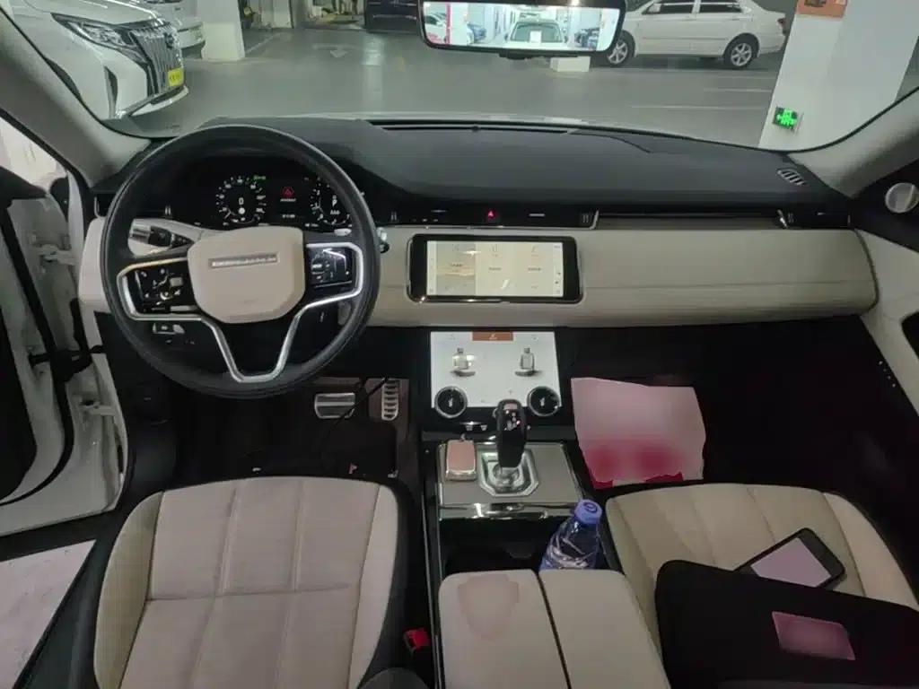 Range Rover Evoque 2022 Model: Evoque L 249PS R-Dynamic HSE Luxury Edition — миниатюра 10