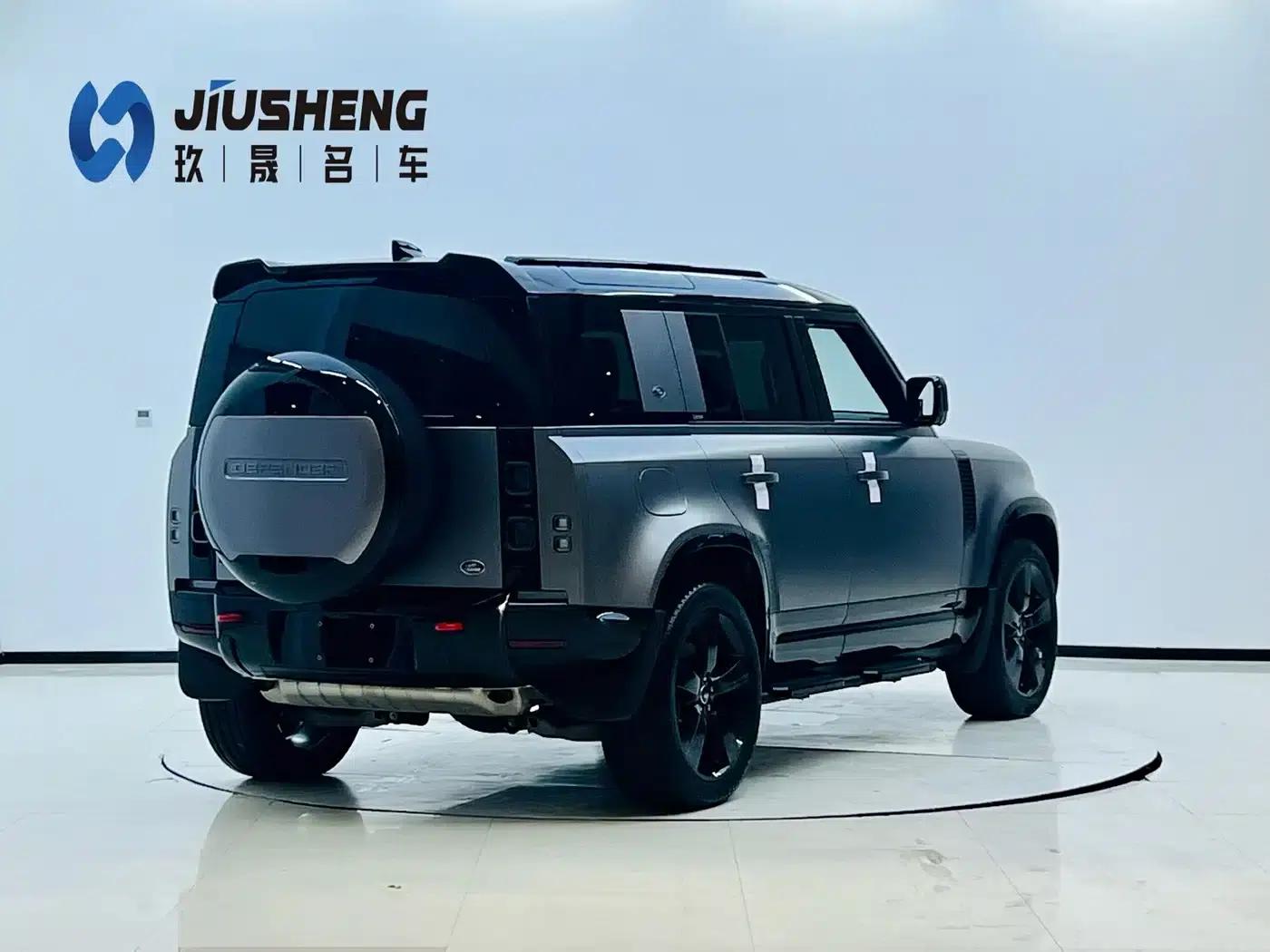 2024 Land Rover Defender 110 3.0T P400 X — миниатюра 6