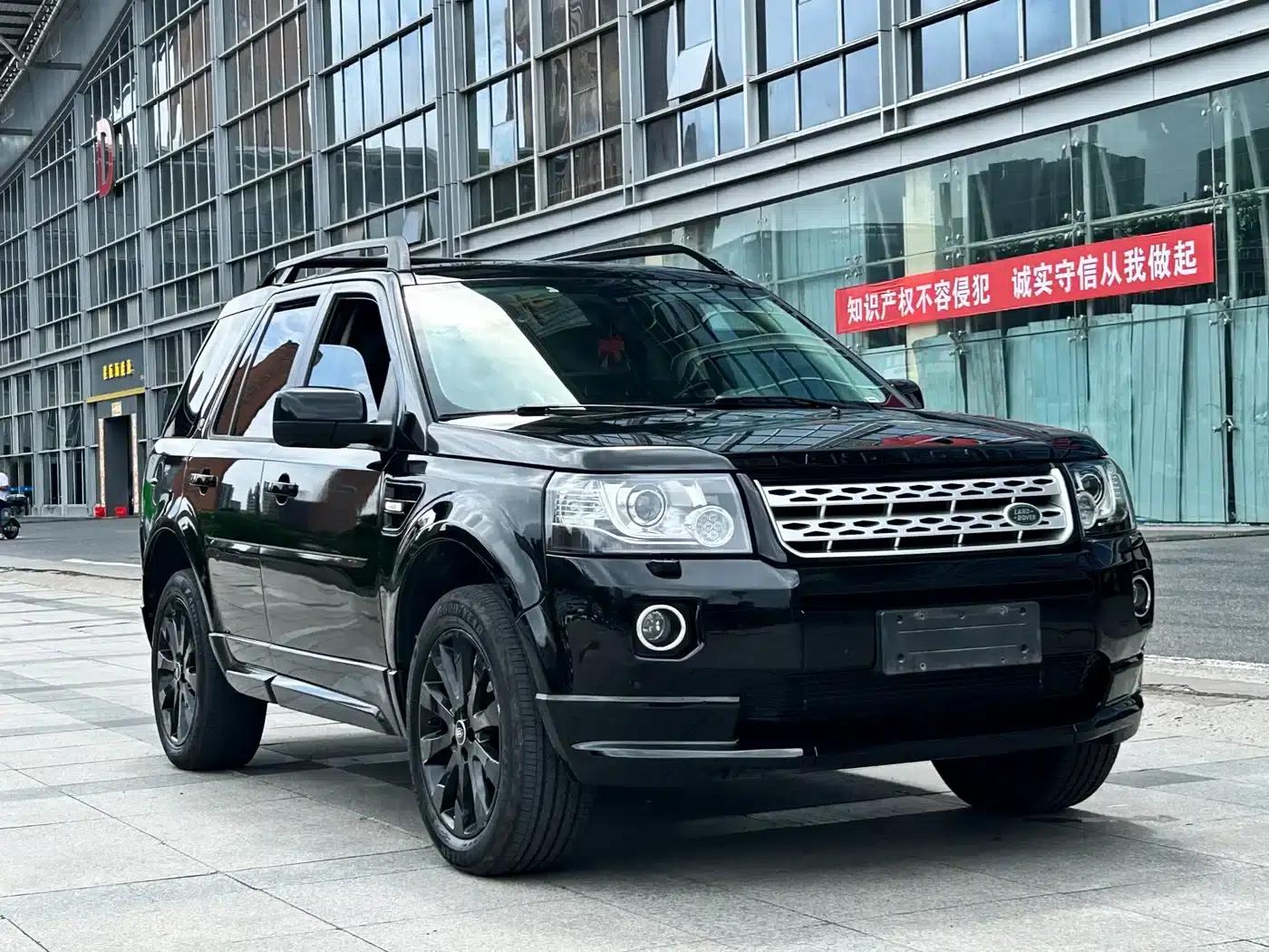 Freelander 2 2014 2.0T Si4 HSE Petrol Version — миниатюра 3