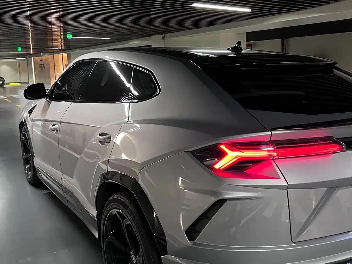 2018 Urus 4.0T V8 — миниатюра 2
