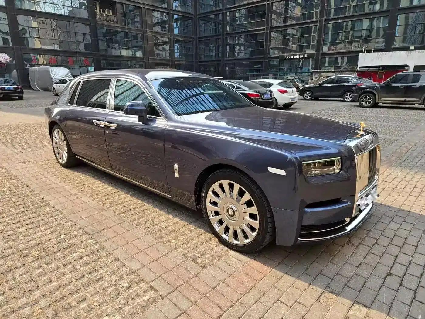 2024 Phantom Long Wheelbase Series II — миниатюра 3