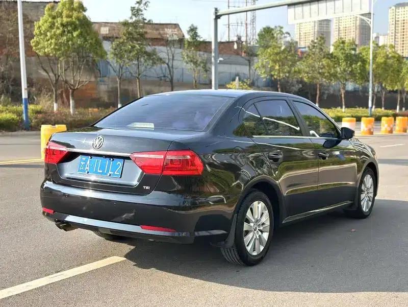 2013 Volkswagen Lavida 1.4TSI Manual Comfort Edition — миниатюра 6
