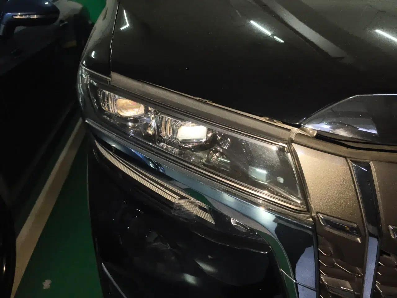 Toyota Alphard 2019 Dual-Engine 2.5L Luxury Edition — миниатюра 7