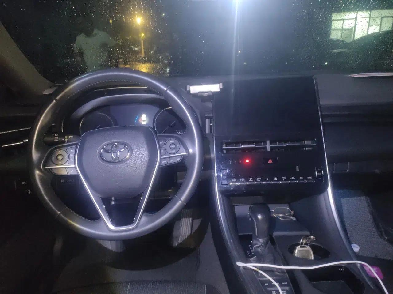 Toyota Avalon 2022 Dual-Engine 2.5L Luxury Edition — миниатюра 9