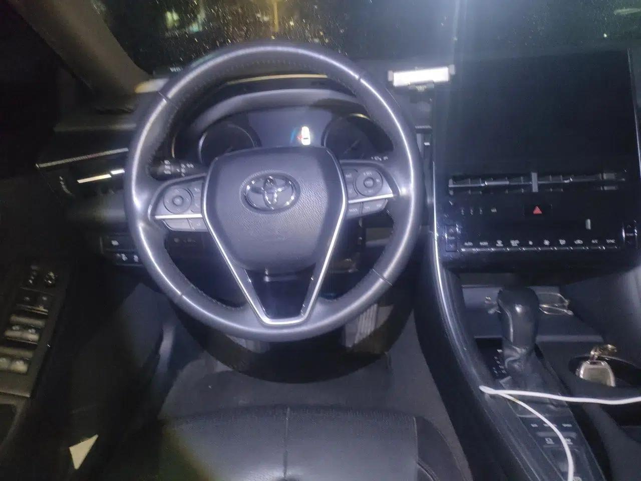 Toyota Avalon 2022 Dual-Engine 2.5L Luxury Edition — миниатюра 10