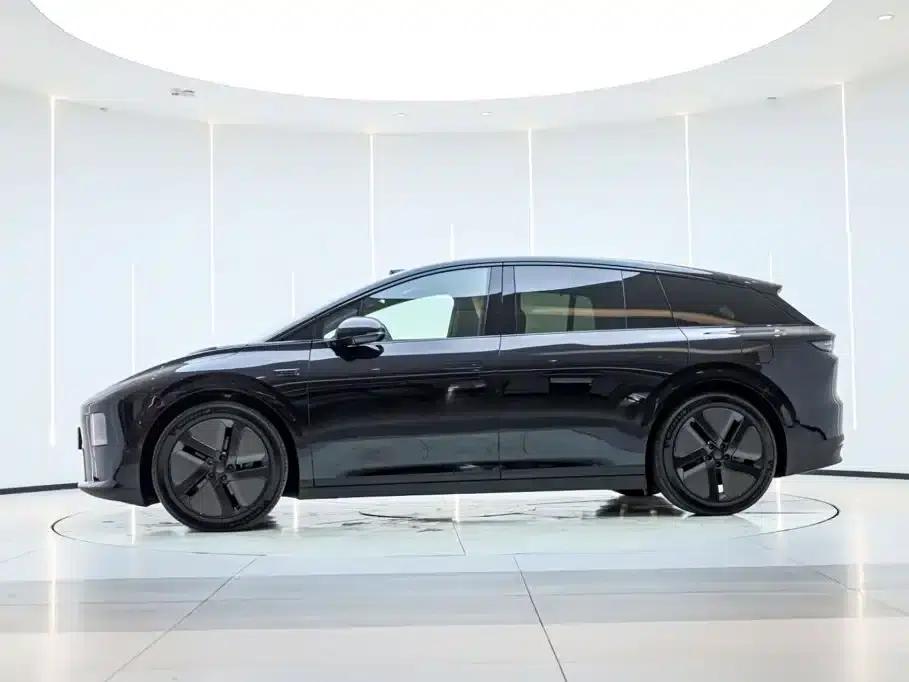 Li Auto i6 2025 Two-Wheel Drive Standard Edition — миниатюра 8