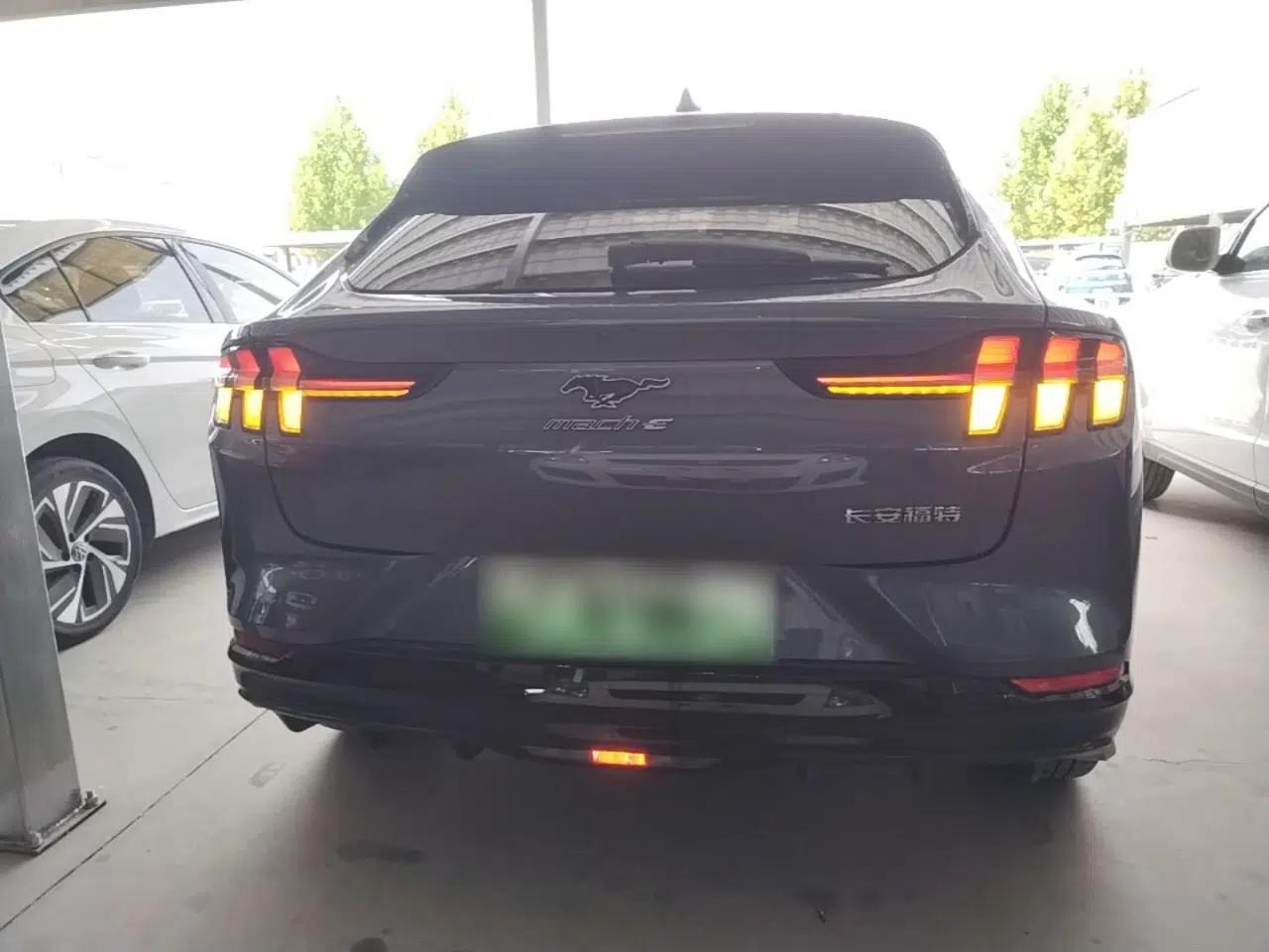 Ford Mustang Mach-E 2021 AION Y Plus Rear-Drive Luxury Edition (Long Range) — миниатюра 5