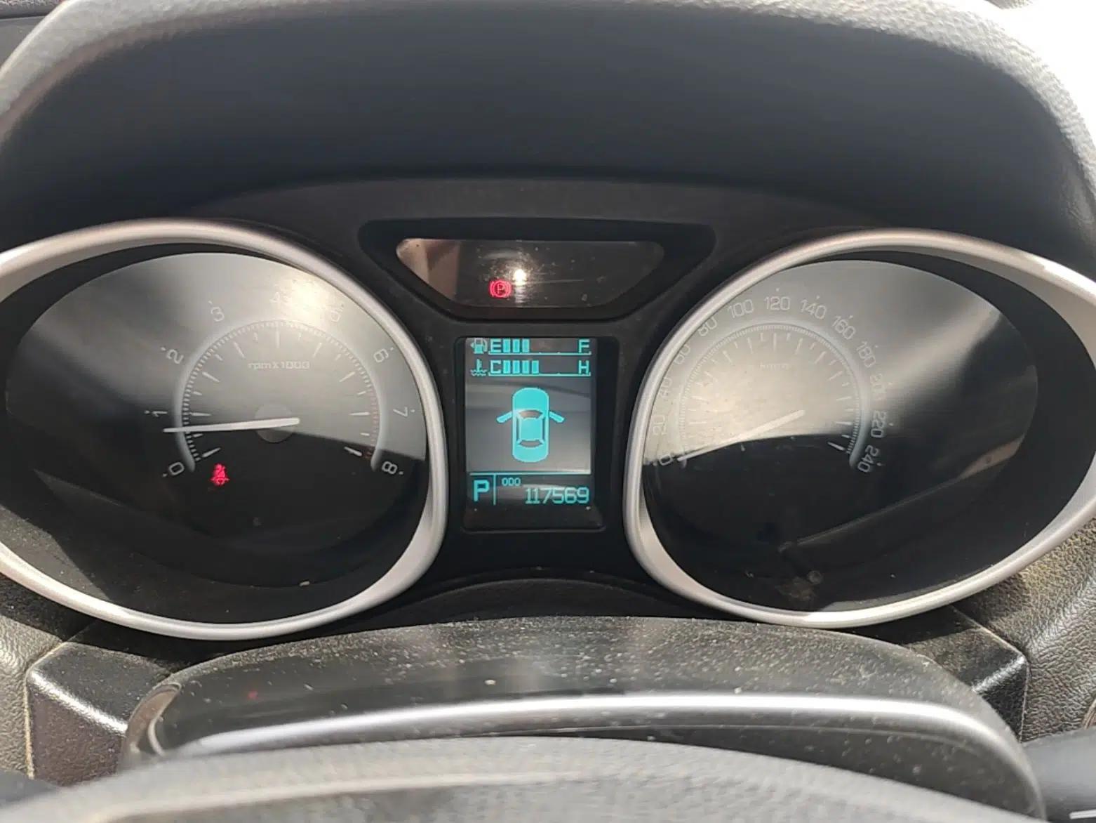 GAC Trumpchi GS5 2014 2.0L Automatic Two-Wheel Drive Anniversary Value Edition — миниатюра 14