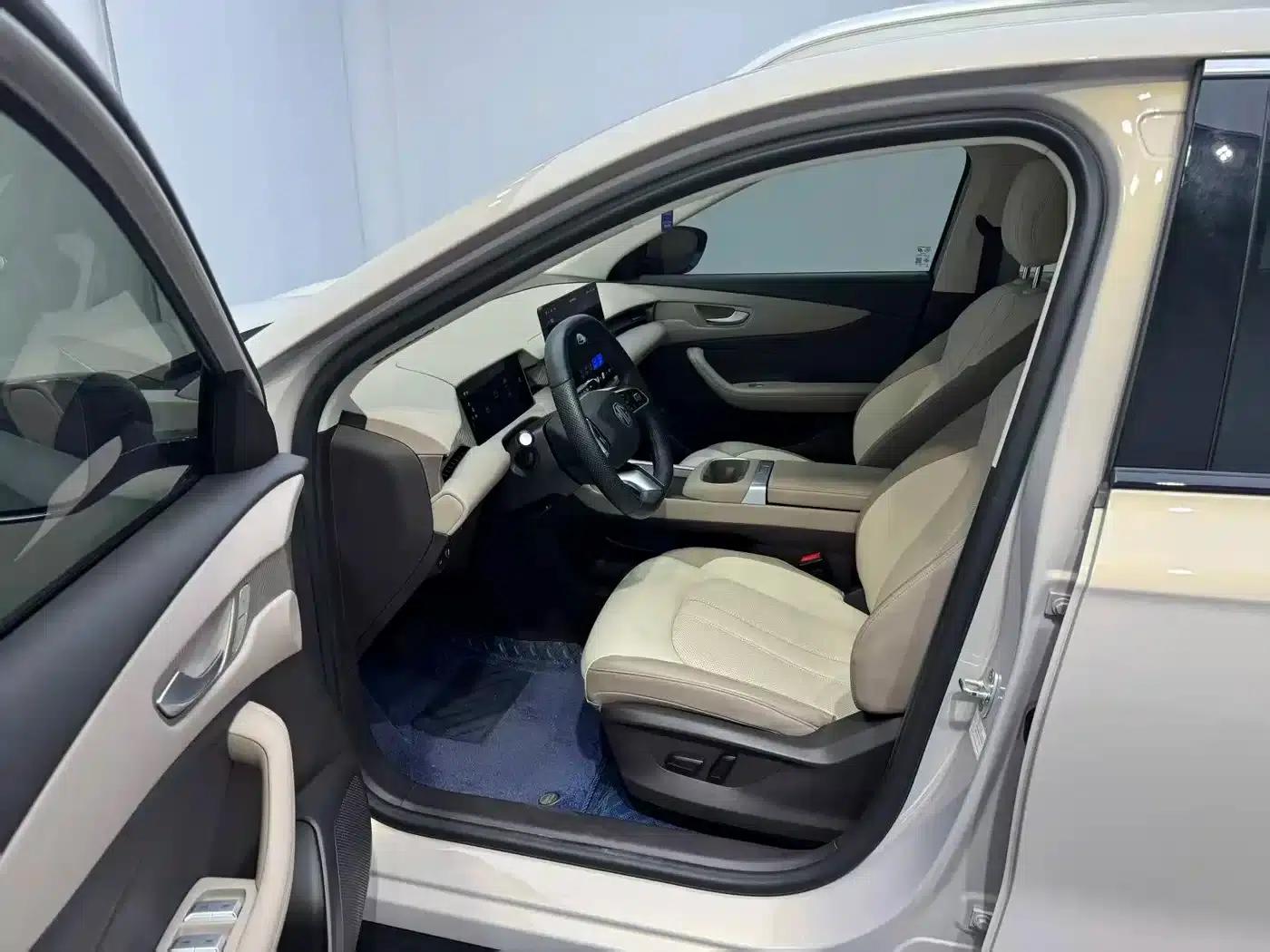 MG ES5 2025 525max Rear-Wheel Drive Intelligent Driving Edition — миниатюра 12