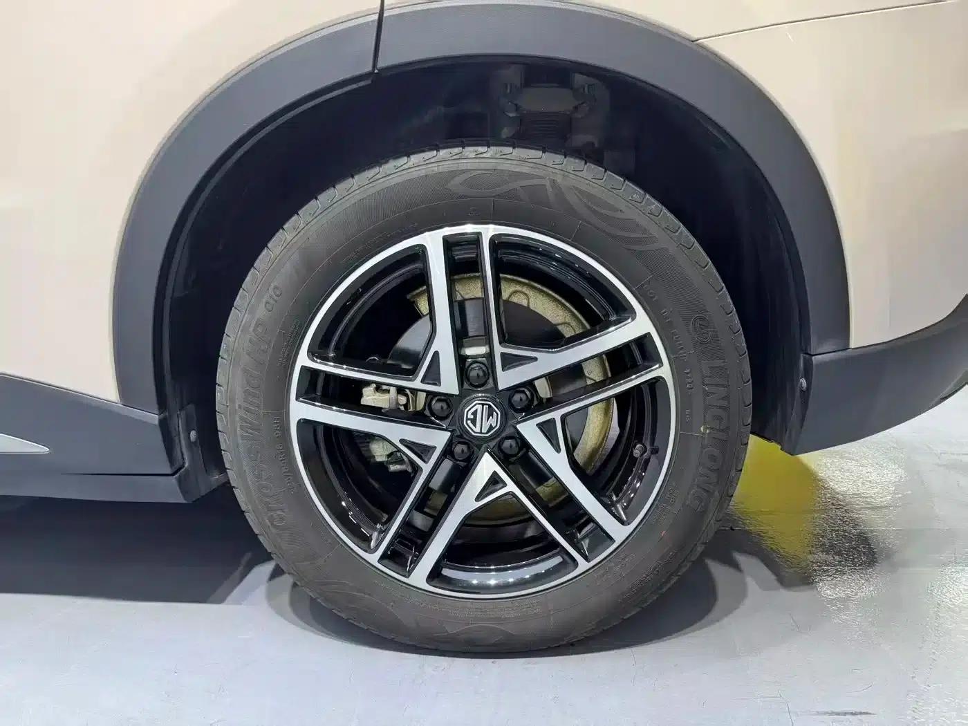 MG ES5 2025 525max Rear-Wheel Drive Intelligent Driving Edition — миниатюра 13