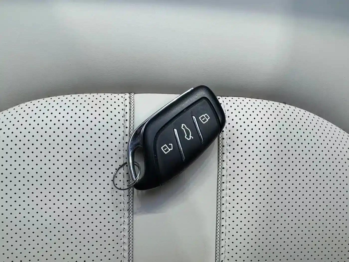 MG ES5 2025 525max Rear-Wheel Drive Intelligent Driving Edition — миниатюра 15