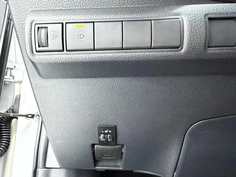 2021 Toyota Corolla 1.2T S-CVT Elite Edition — миниатюра 9