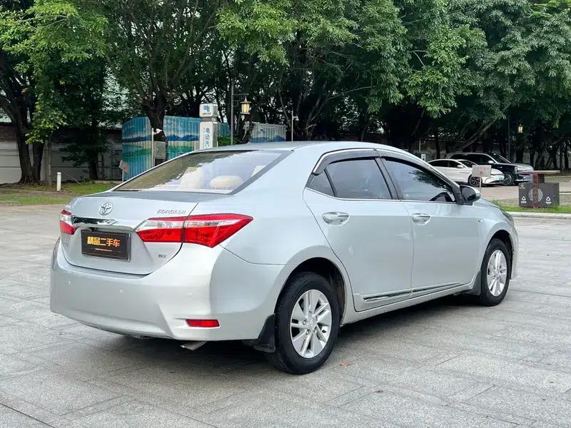 2014 Corolla 1.6L CVT GL-i — миниатюра 7