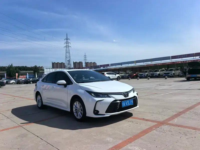 2021 Toyota Corolla 1.2T S-CVT Elite PLUS Edition — миниатюра 3
