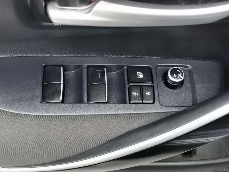 2023 Toyota Corolla Intelligent Hybrid 1.8L E-CVT Elite Edition — миниатюра 24