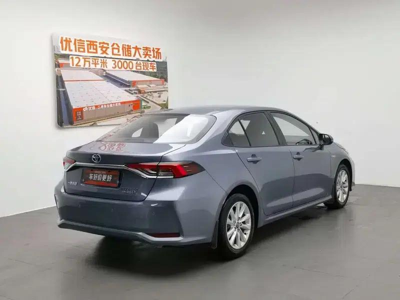 2023 Toyota Corolla Intelligent Hybrid 1.8L E-CVT Elite Edition — миниатюра 4