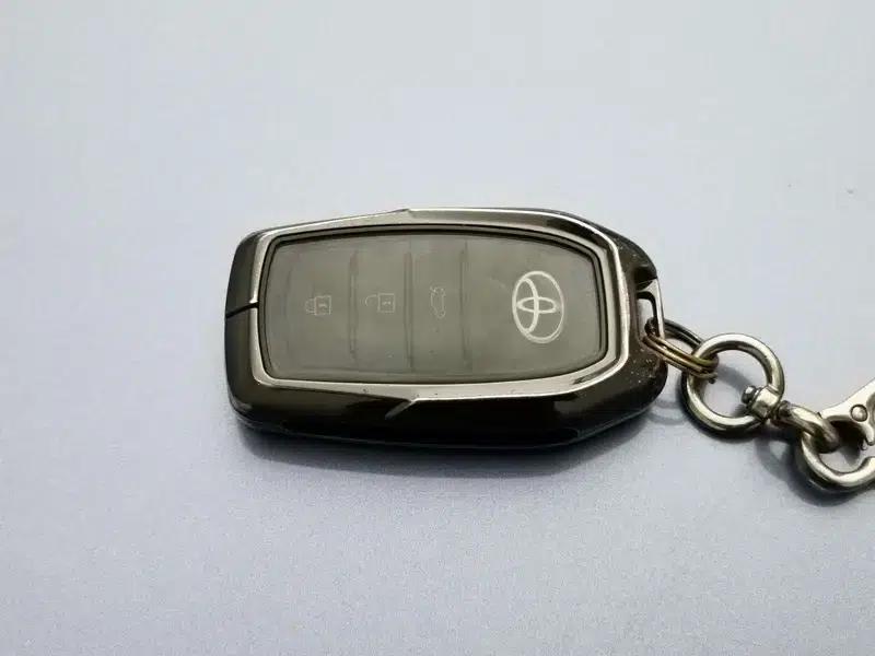 2023 Toyota Corolla Intelligent Hybrid 1.8L E-CVT Elite Edition — миниатюра 7