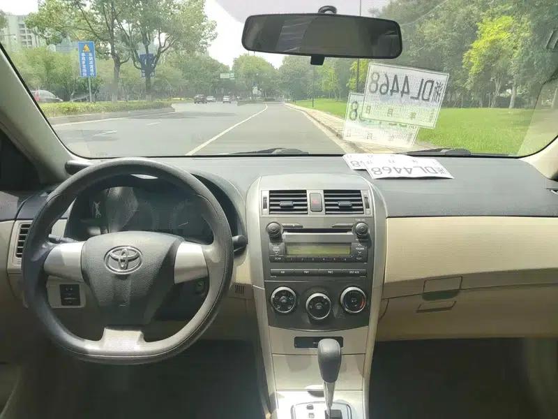2012 Toyota Corolla Premium Edition 1.6L Automatic GL — миниатюра 6